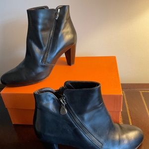 AGL leather short boots size 41 lightly worn